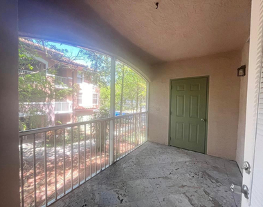 6812 W Sample Road - Photo Thumbnail 12