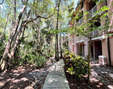 6812 W Sample Road - Photo Thumbnail 2