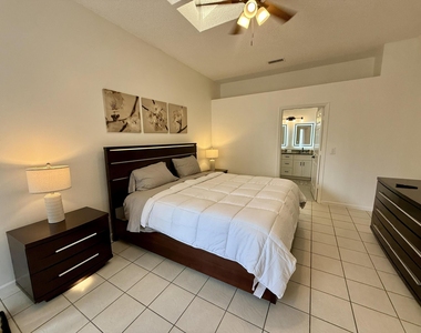 1049 Mourning Dove Lane - Photo Thumbnail 6