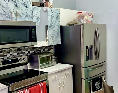 2004 Maplewood Drive - Photo Thumbnail 7