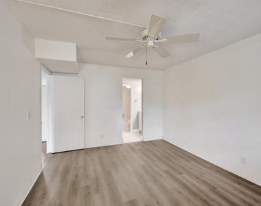 9470 Poinciana Place - Photo Thumbnail 37