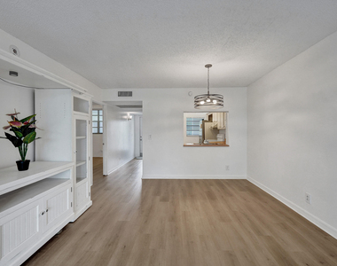 9470 Poinciana Place - Photo Thumbnail 22