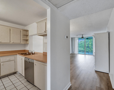 9470 Poinciana Place - Photo Thumbnail 6