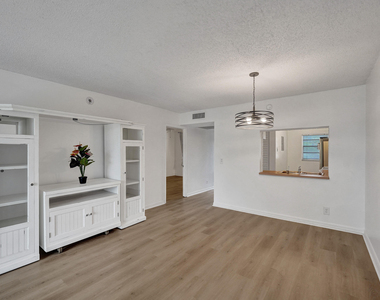 9470 Poinciana Place - Photo Thumbnail 21