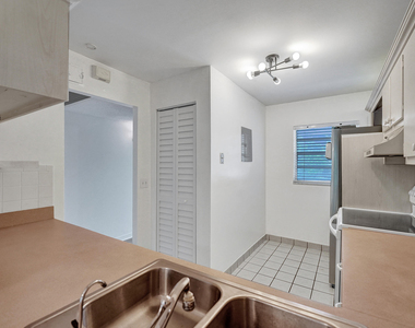 9470 Poinciana Place - Photo Thumbnail 16