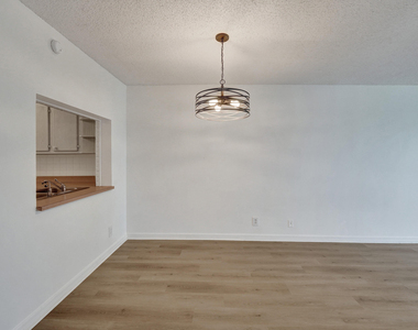 9470 Poinciana Place - Photo Thumbnail 18