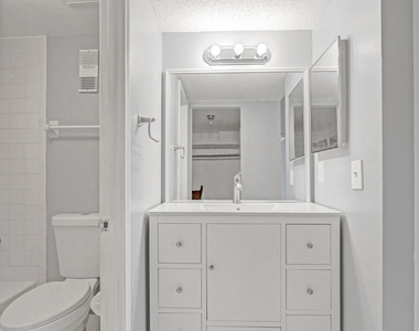 9470 Poinciana Place - Photo Thumbnail 40