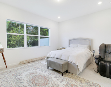 8914 Kingsmoor Way - Photo Thumbnail 17