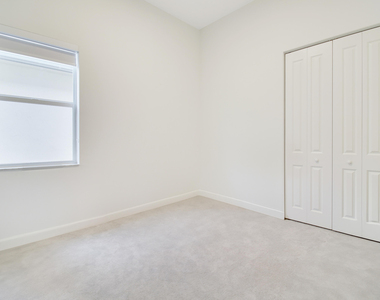 8914 Kingsmoor Way - Photo Thumbnail 25