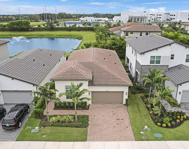 8914 Kingsmoor Way - Photo Thumbnail 1