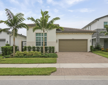 8914 Kingsmoor Way - Photo Thumbnail 3