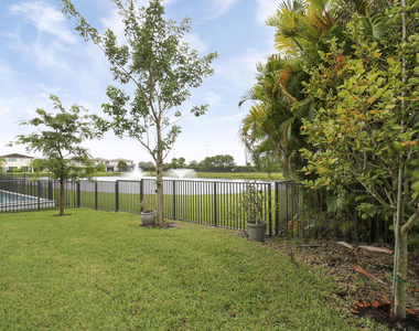 8914 Kingsmoor Way - Photo Thumbnail 31