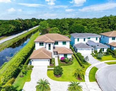 3192 Blue Cypress Lane - Photo Thumbnail 67