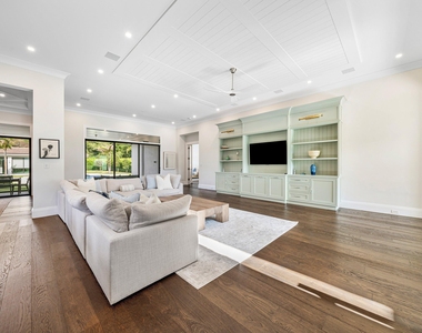 3192 Blue Cypress Lane - Photo Thumbnail 7