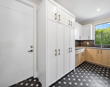 3192 Blue Cypress Lane - Photo Thumbnail 47