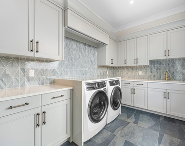 3192 Blue Cypress Lane - Photo Thumbnail 44