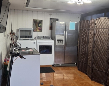 2086 Sw 71st Way - Photo Thumbnail 7