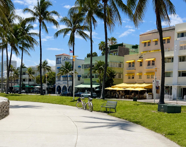 901 Collins Avenue - Photo Thumbnail 20