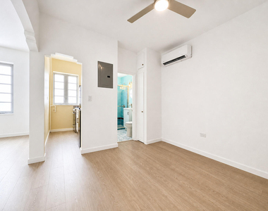 901 Collins Avenue - Photo Thumbnail 24