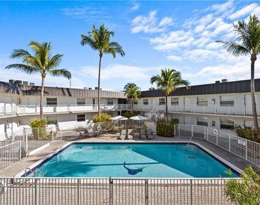 1470 N Dixie Highway - Photo Thumbnail 18
