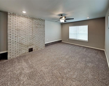 1409 E Covell Road - Photo Thumbnail 12