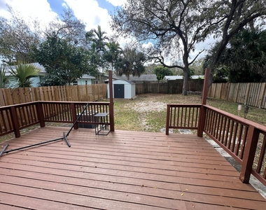 1424 Sw 9th Street - Photo Thumbnail 25