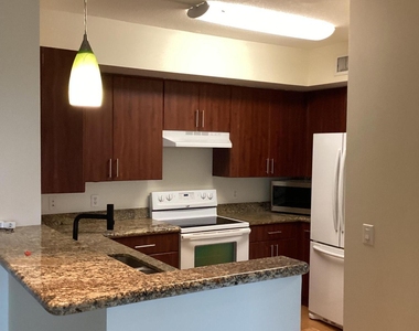 2421 Ne 65th Street - Photo Thumbnail 44