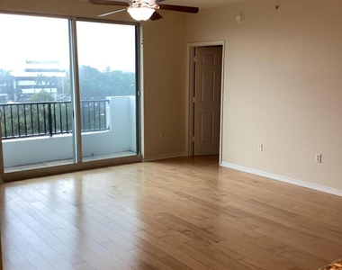 2421 Ne 65th Street - Photo Thumbnail 40