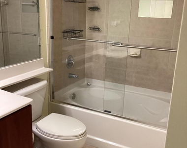 2421 Ne 65th Street - Photo Thumbnail 36