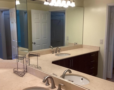 2421 Ne 65th Street - Photo Thumbnail 25