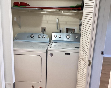 2421 Ne 65th Street - Photo Thumbnail 33