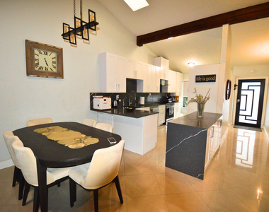 2280 Poinsetta Court - Photo Thumbnail 5