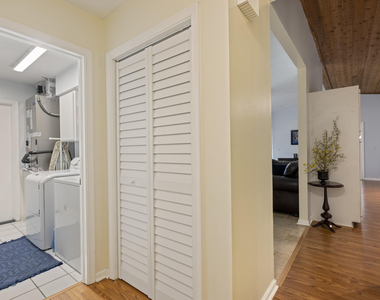 756 Juniper Place - Photo Thumbnail 11