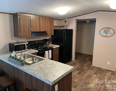 3298 Pea Ridge Road - Photo Thumbnail 2