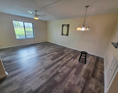 5403 Se Miles Grant Road - Photo Thumbnail 11