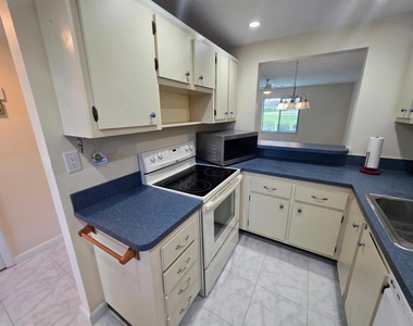 5403 Se Miles Grant Road - Photo Thumbnail 4