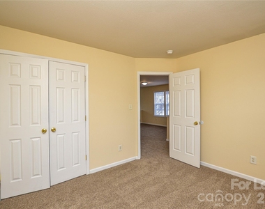 8415 Spirea Court - Photo Thumbnail 4
