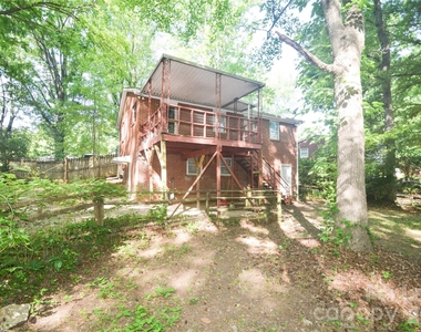 2143 Finchley Drive - Photo Thumbnail 22