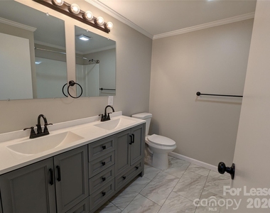 3208 Charlotte Highway - Photo Thumbnail 12