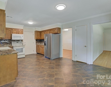 121 Marshdale Avenue Sw - Photo Thumbnail 9