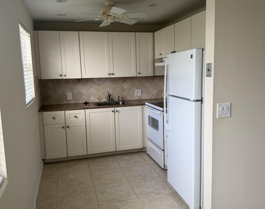 137 Fanshaw D - Photo Thumbnail 7