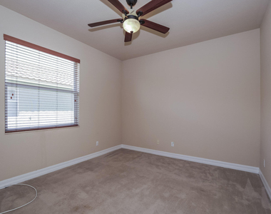 5561 57th Way - Photo Thumbnail 15