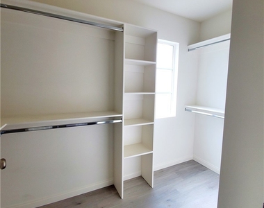 10341 Western Avenue - Photo Thumbnail 14