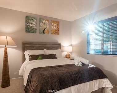 6371 Estrela Lane - Photo Thumbnail 3