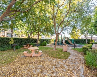 6371 Estrela Lane - Photo Thumbnail 23