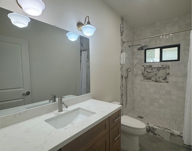 8832 Greenwood Ave. - Photo Thumbnail 6