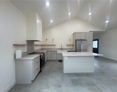 8832 Greenwood Ave. - Photo Thumbnail 1