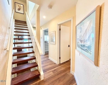 3949 Ocean Drive - Photo Thumbnail 22