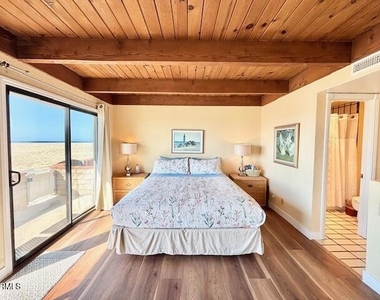 3949 Ocean Drive - Photo Thumbnail 4