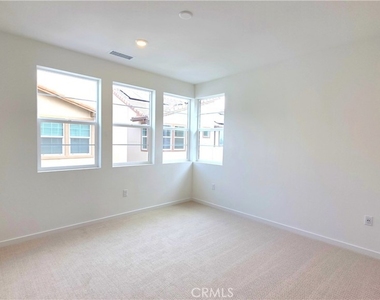 12774 Bolsa Drive - Photo Thumbnail 7